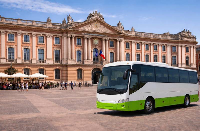 Location bus Toulouse